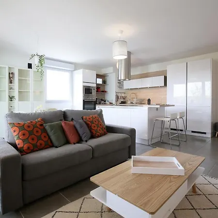 Expat Renting - Le Mosaique - Patte D'oie - Parking Apartment *