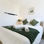 Expat Renting - Le Mosaique - Patte D'oie - Parking